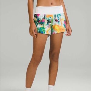 Lululemon Speed up Mid-Rise Lined Short 4”- No Limits White Multi